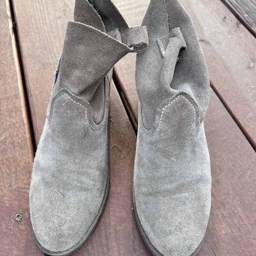 Carlos Santana Suede Boots 9M Western Round Toe